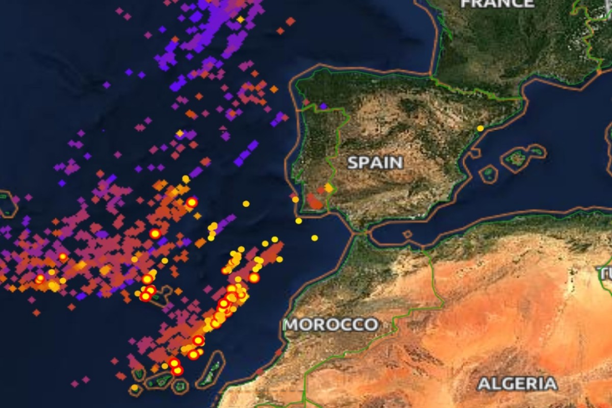 Meteo, tempesta atlantica sul Portogallo: piogge torrenziali e vento forte, rischio tornado locali