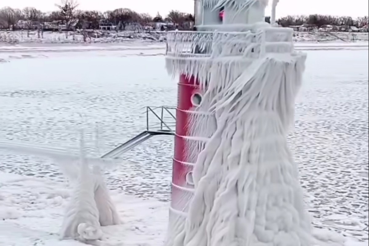 Gelo USA, neve da lake effect sul Michigan: aria artica, wind chill fino a –12°C