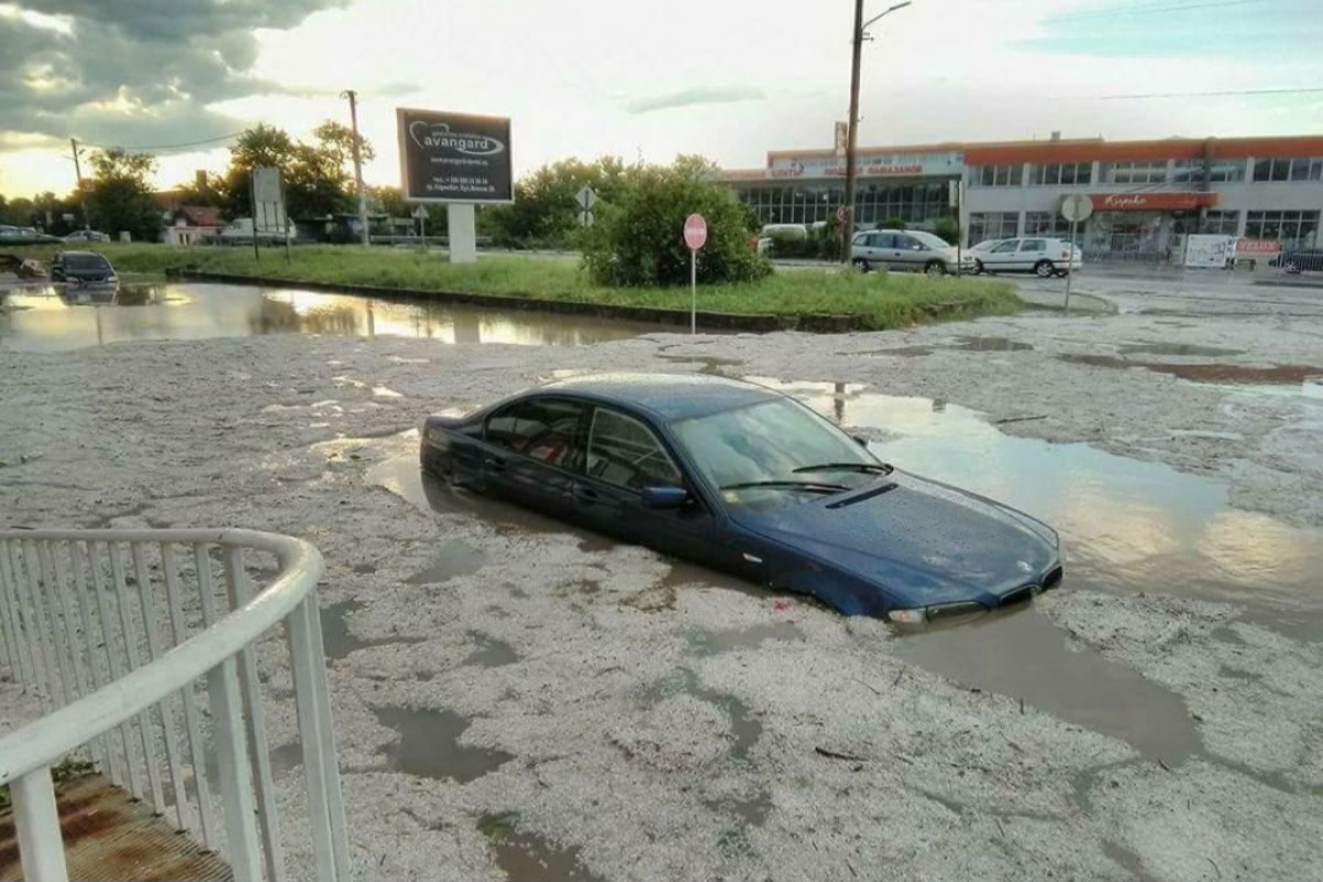 Maltempo Grecia, grandinata eccezionale tra Argolida e Corinto: campi devastati a Dervenakia, perdite ingenti per l’agricoltura