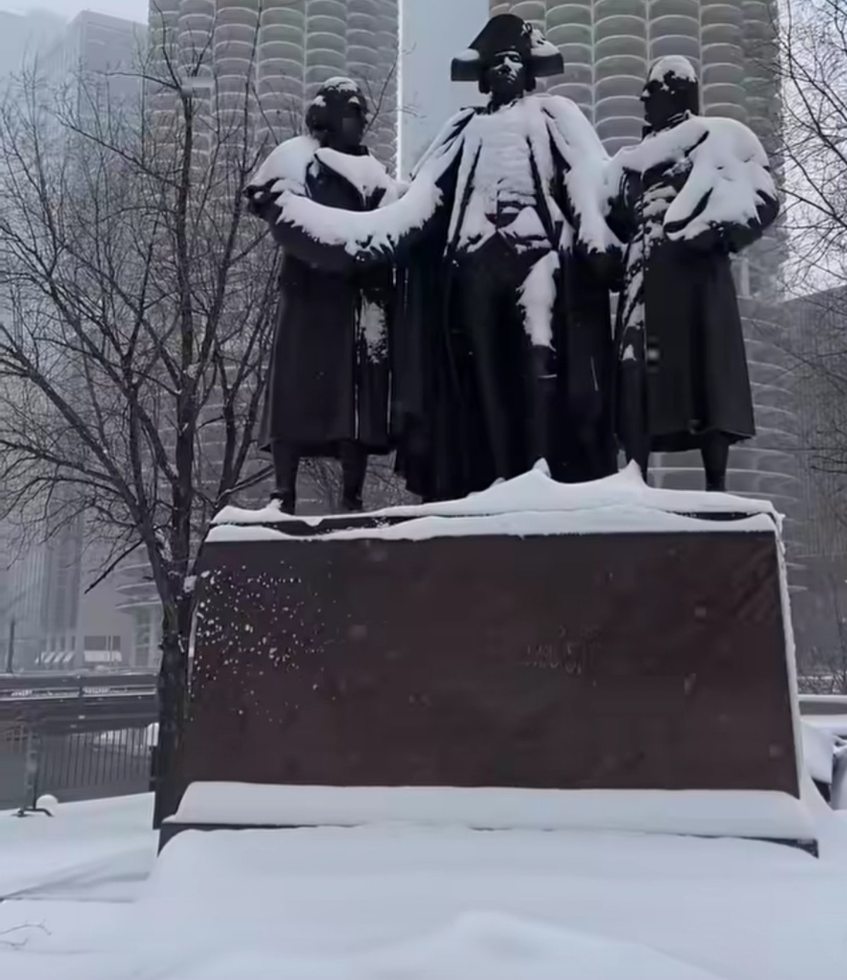 Neve Chicago