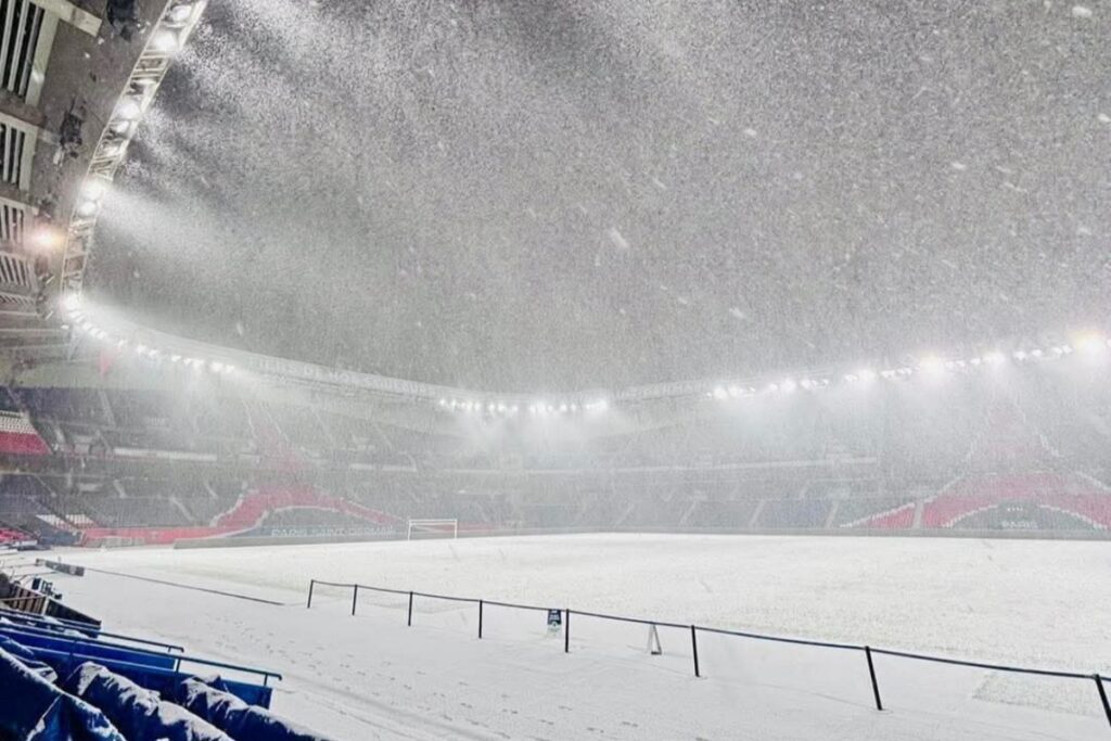 Neve Parigi