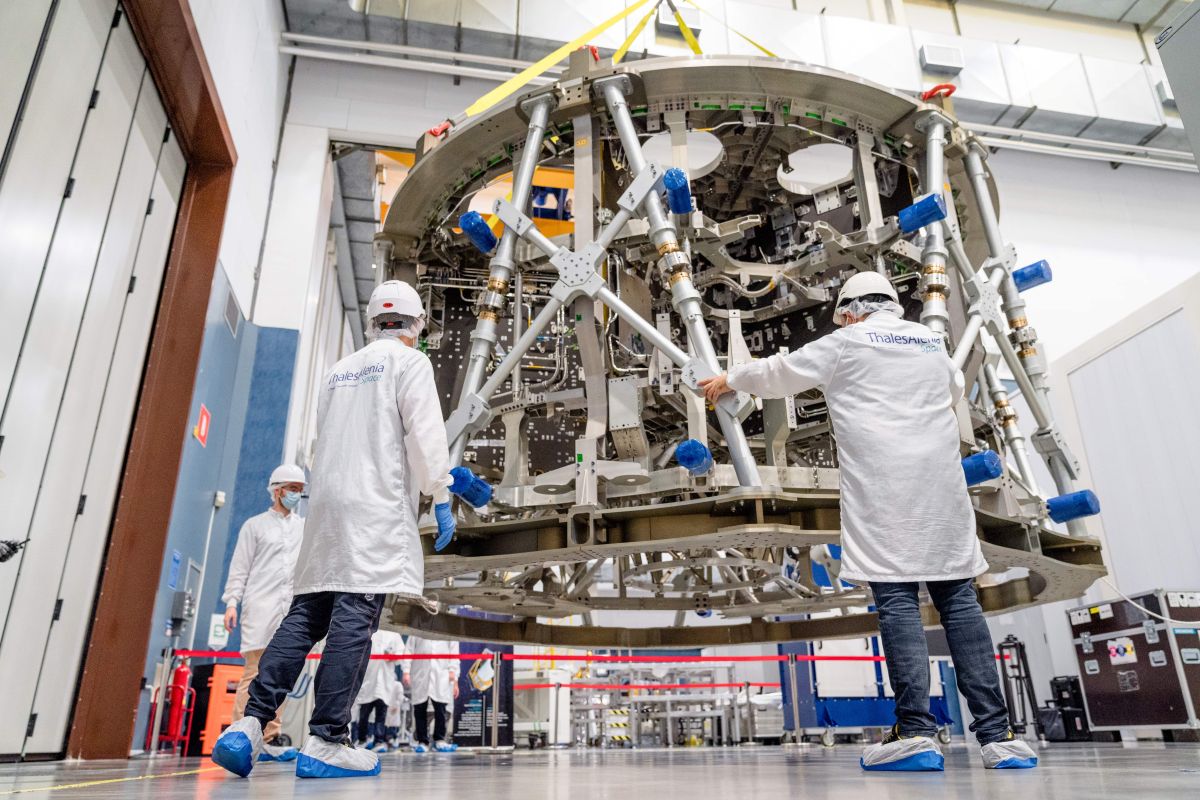 L’ESM-4 di Orion pronto per volare: completata l’integrazione in Europa | FOTO