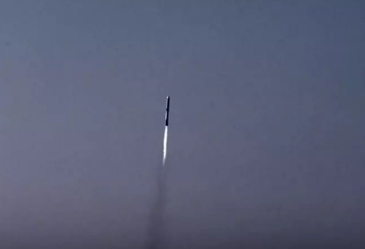 Le sonde Escapade della Nasa in viaggio verso Marte: il New Glenn decolla dopo ripetuti stop | VIDEO
