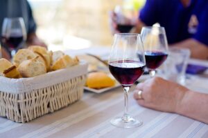 bere vino sintomi segnali cancro tumore campanelli allarme
