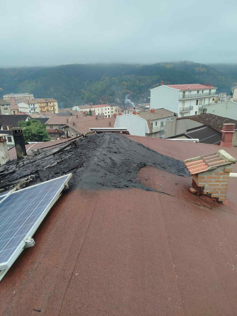 incendio casa san giovanni in fiore