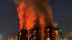 incendio grattacieli hong kong