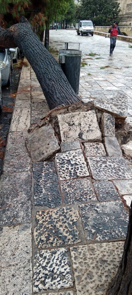 maltempo bari puglia