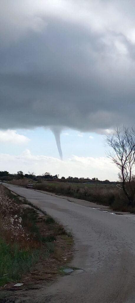 maltempo emilia romagna tromba marina lido di spina