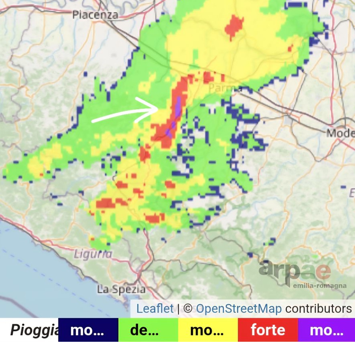 Maltempo Emilia Romagna, Parma-Bologna si gioca sotto il nubifragio: forte temporale sulla città | VIDEO