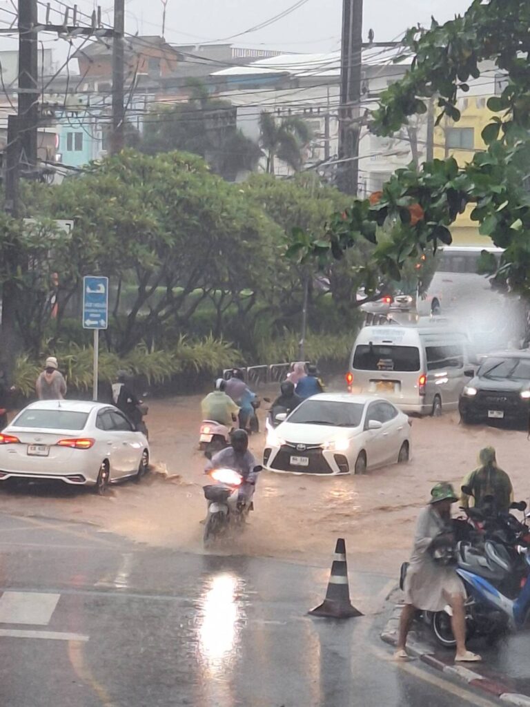 maltempo thailandia