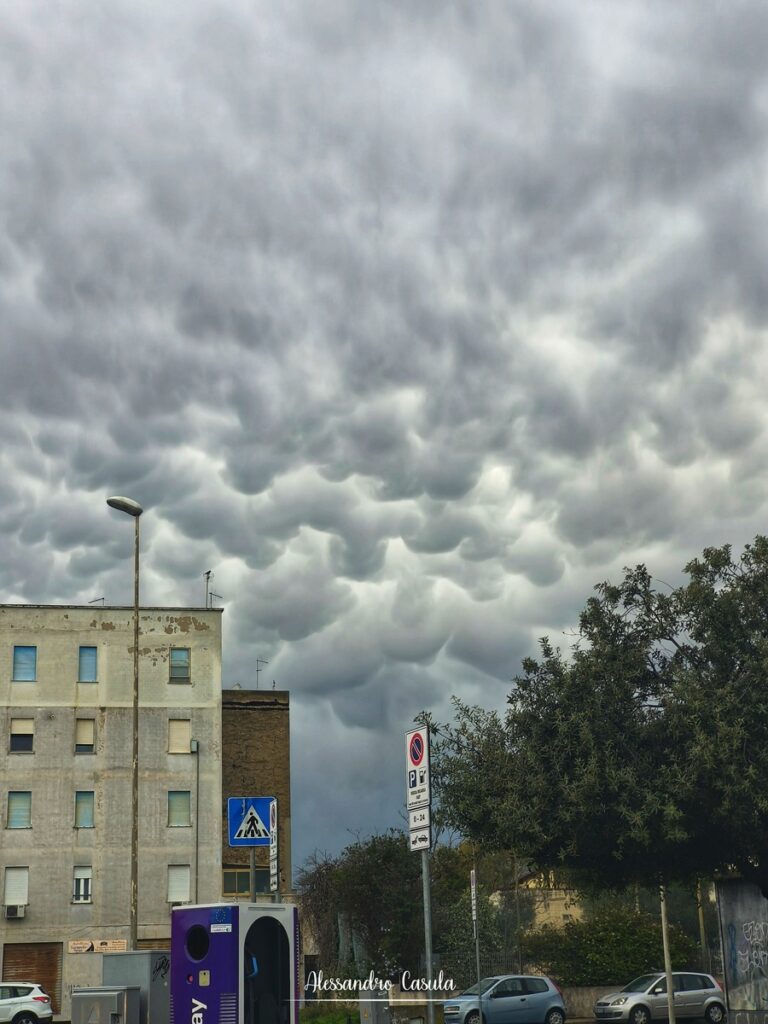 nubi mammatus cagliari