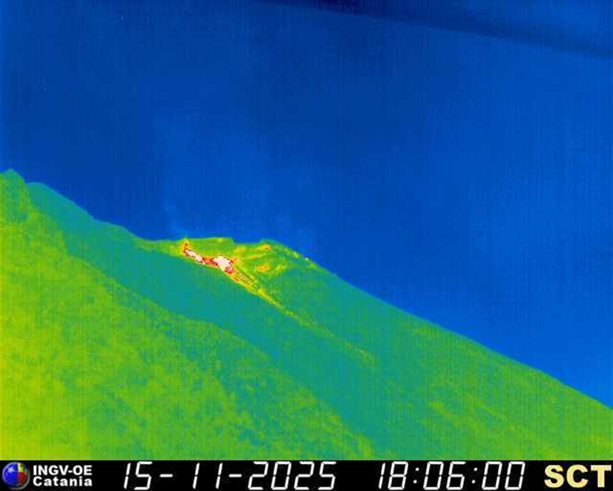 Stromboli, non è più alimentato il trabocco lavico: gli ultimi aggiornamenti