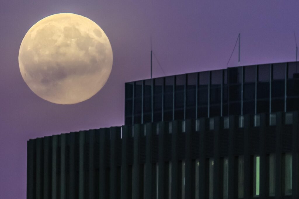 superluna 5 novembre 2025
