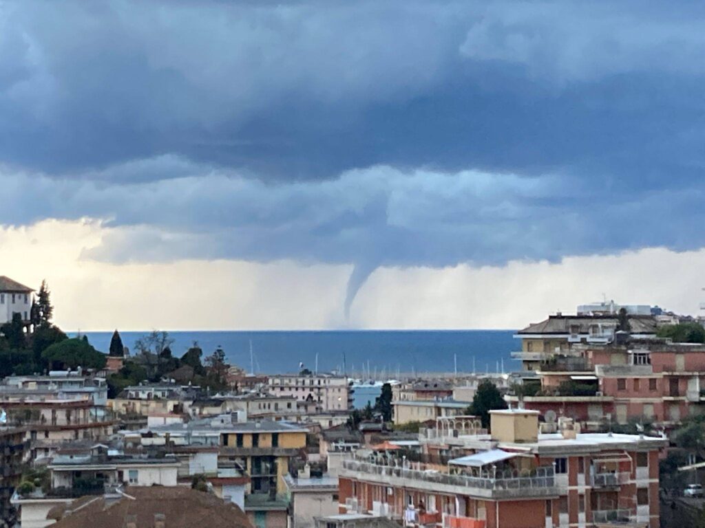 trombe marine genova