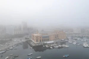 Nebbia Bari teatro Margherita
