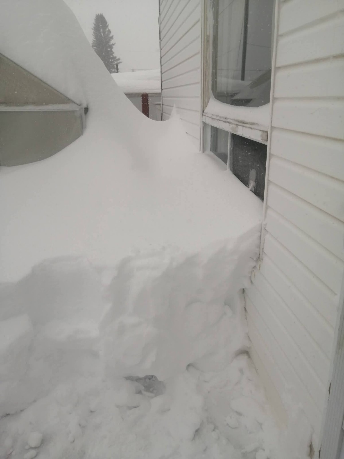Neve Canada Ontario