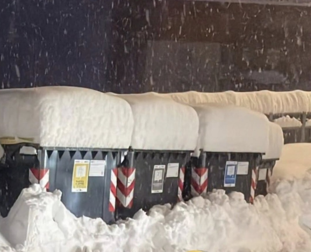 Nevicata in corso ad Artesina