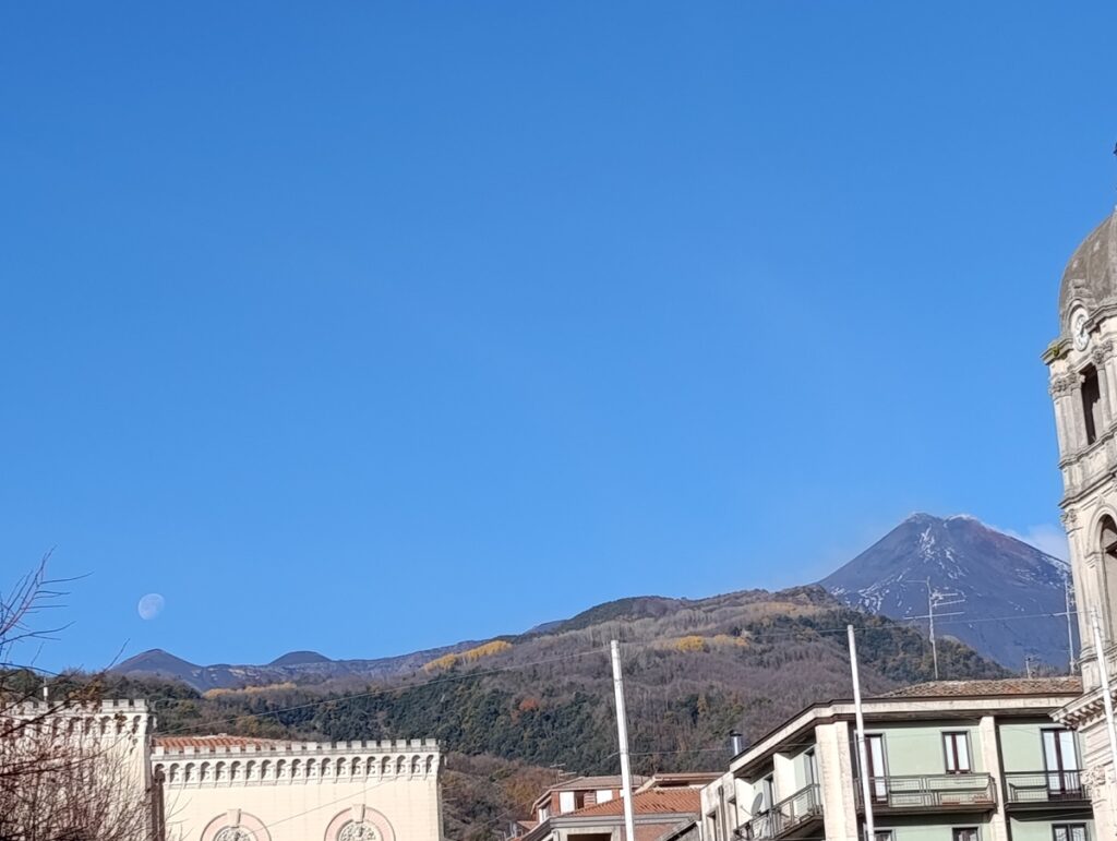Zafferana Etnea Etna Luna