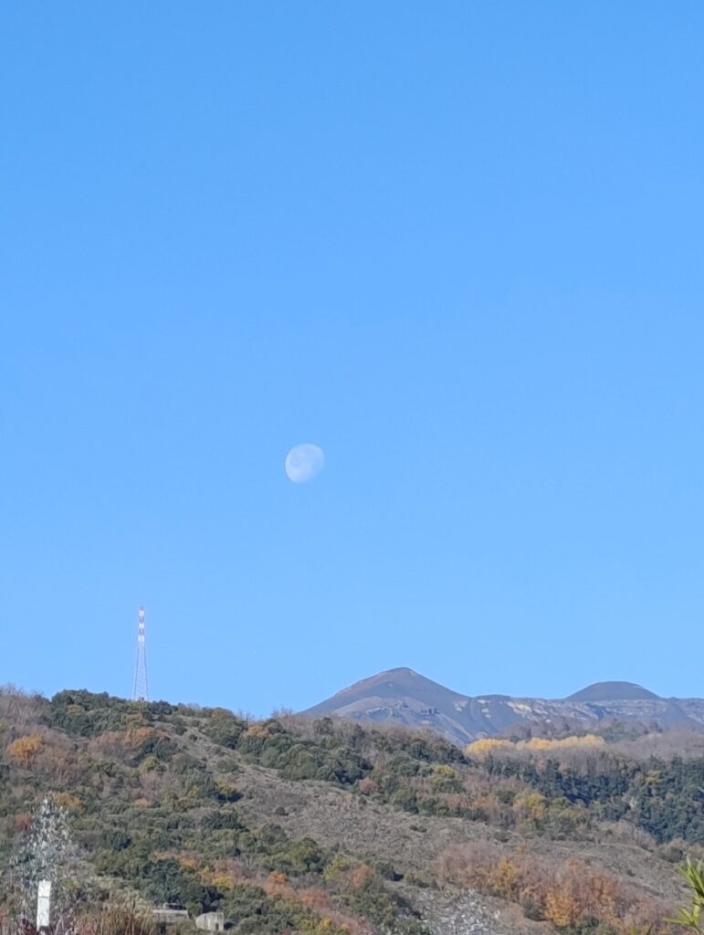 Zafferana Etnea Etna Luna