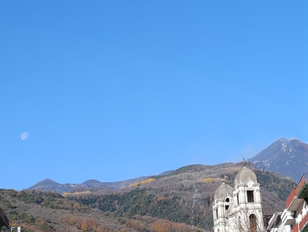 Zafferana Etnea Etna Luna