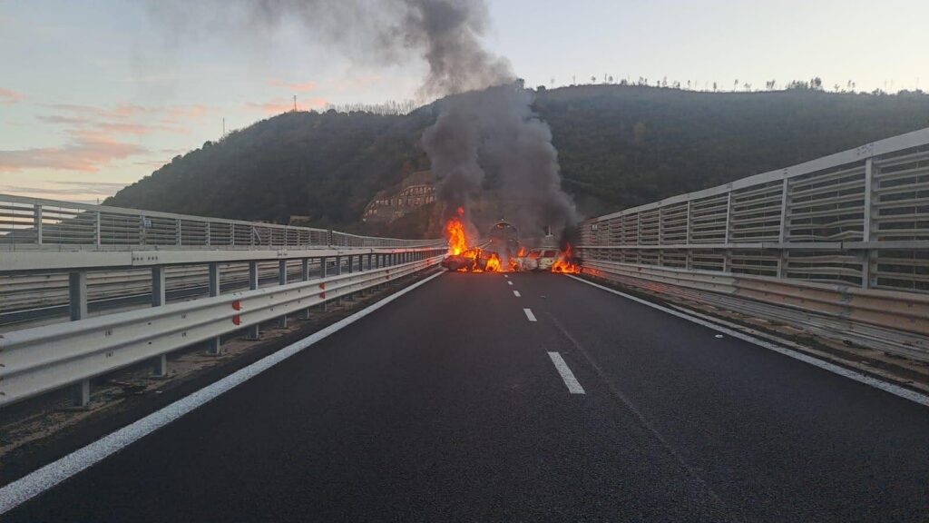 assalto portavalori a2 salerno reggio calabria