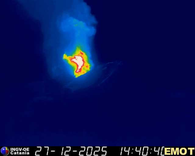 eruzione etna 27 dicembre 2025