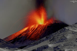etna voragine tumino