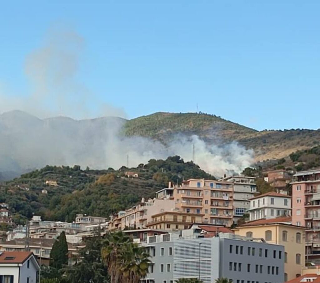 incendio sanremo liguria