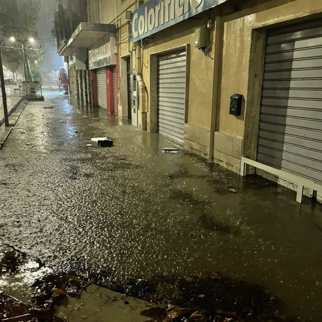 maltempo allagamenti crotone