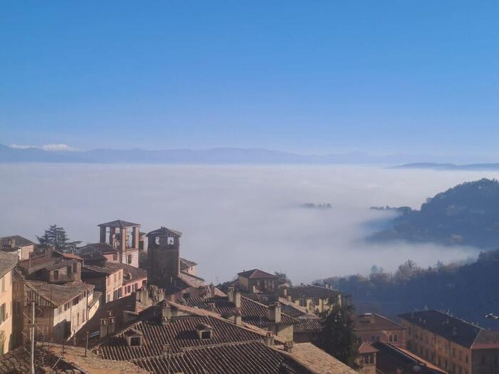 Nebbia a Perugia
