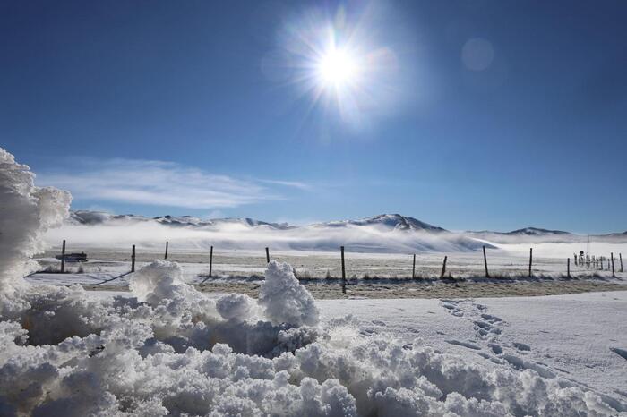 neve nebbia castelluccio di norcia