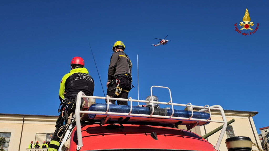 vigili del fuoco esercitazione