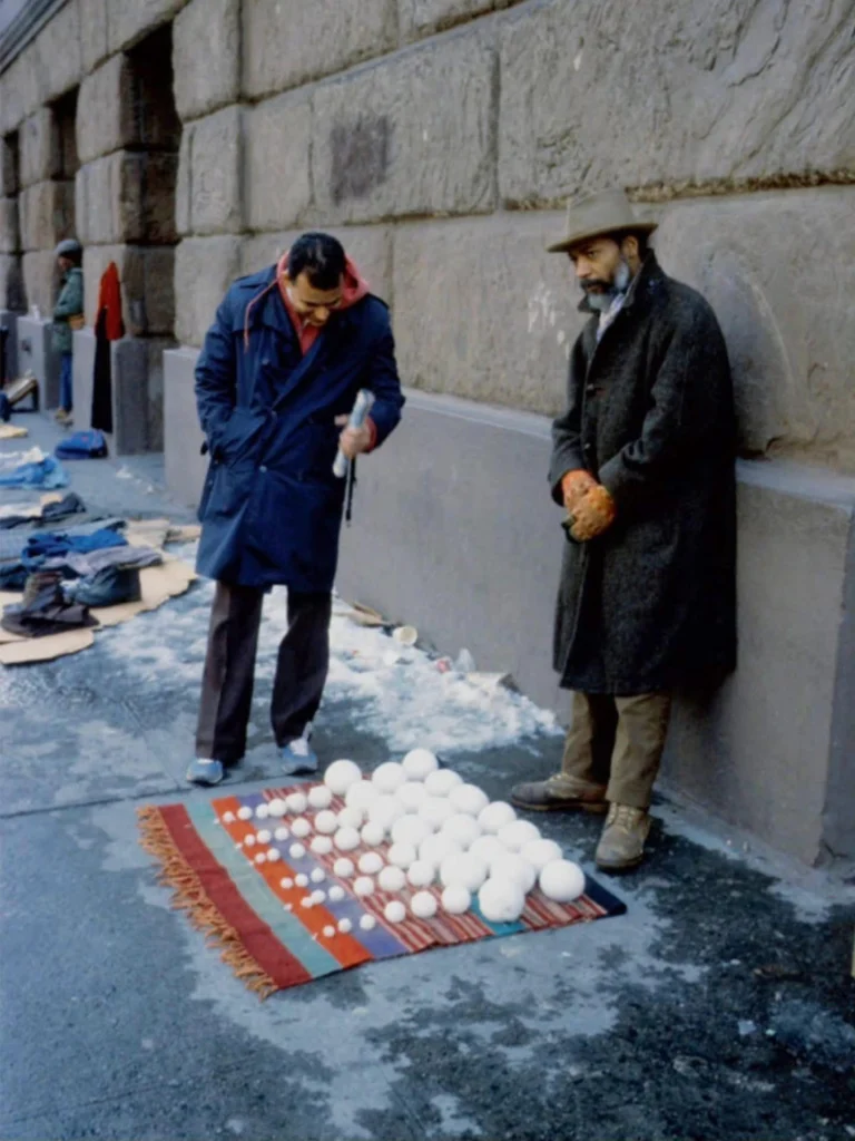 David Hammons new york palle di neve