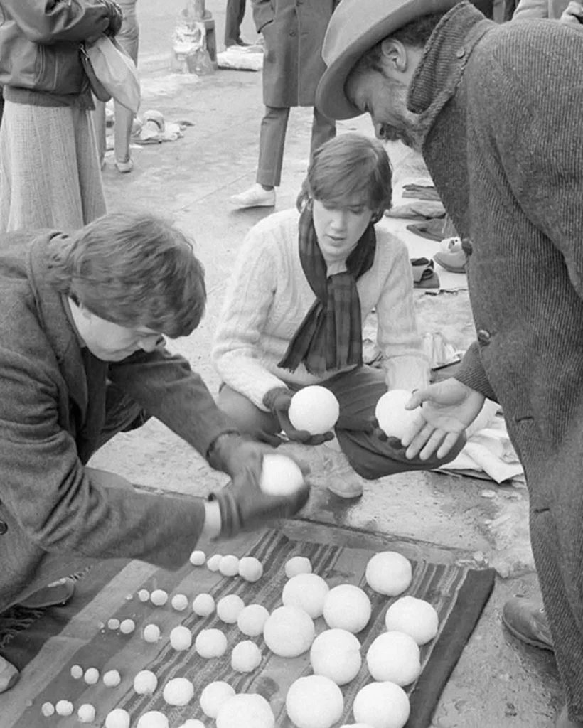 David Hammons new york palle di neve