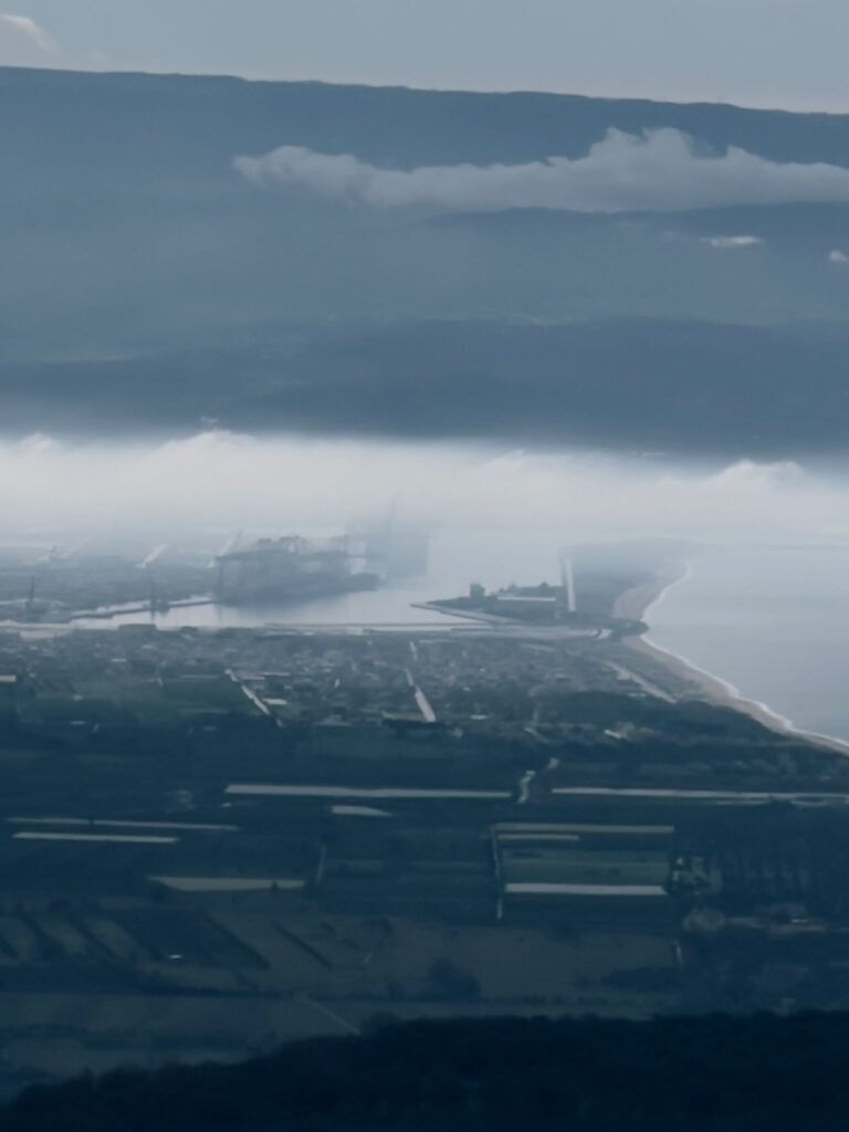 Instabilità di Kelvin-Helmholtz Gioia Tauro