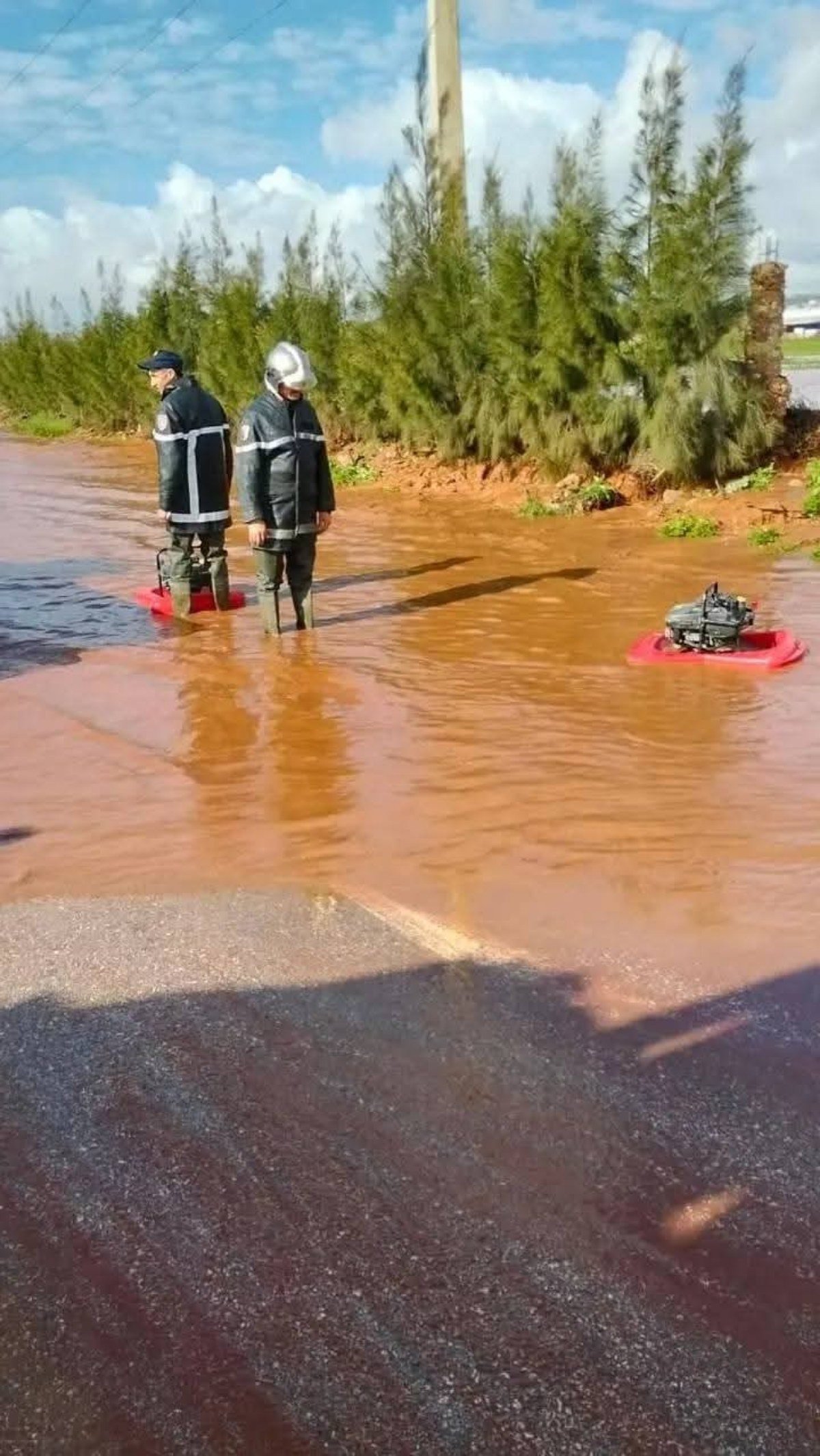 Maltempo Algeria vigili del fuoco