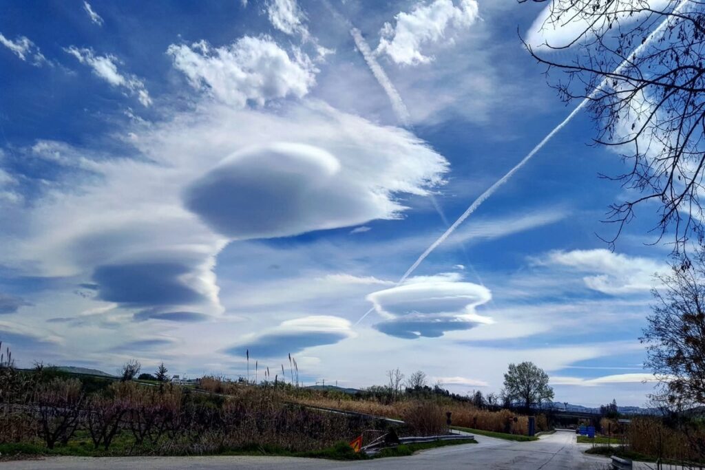 Nubi lenticolari in Abruzzo