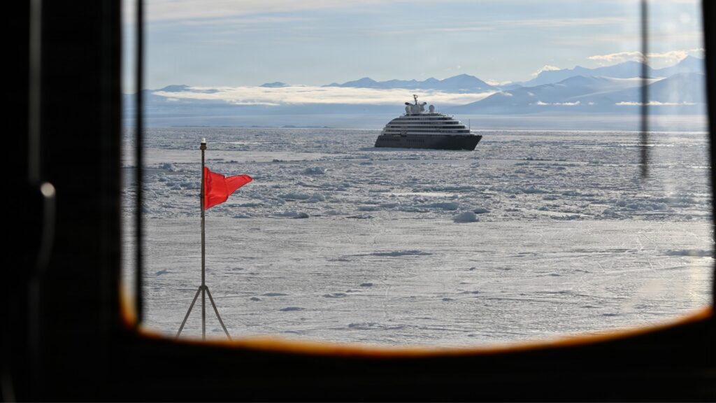 Scenic Eclipse II antartide