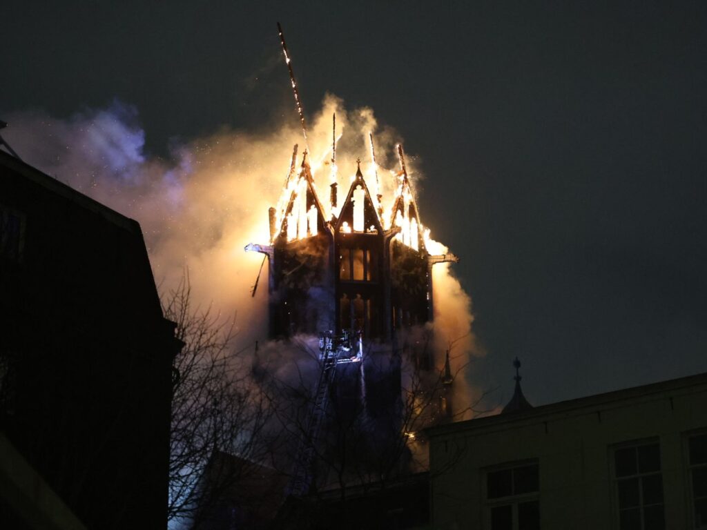 Vondelkerk incendio chiesa amsterdam (1)