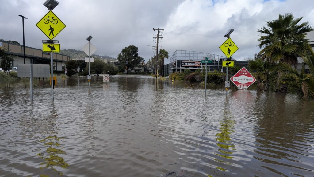 alluvione california maltempo maree