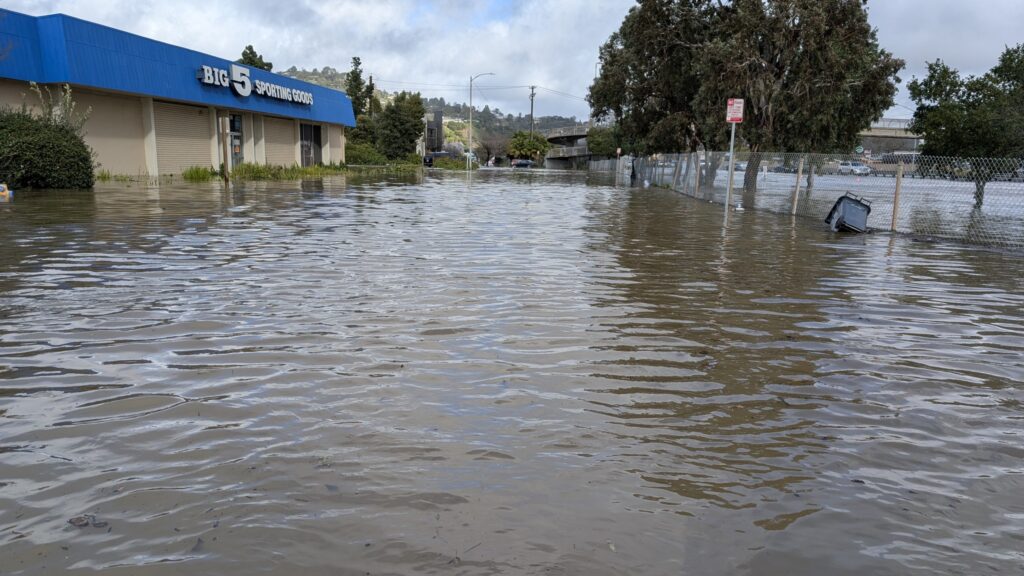 alluvione california maltempo maree