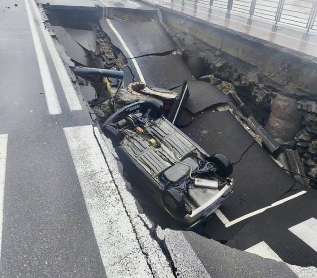 auto voragine santa teresa di riva