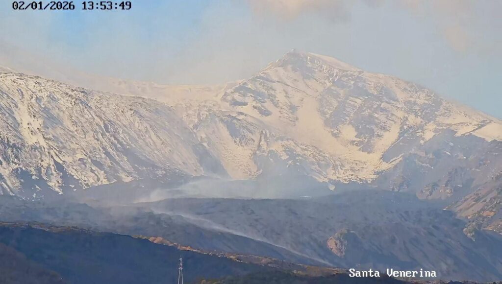 eruzione etna 2 gennaio 2026