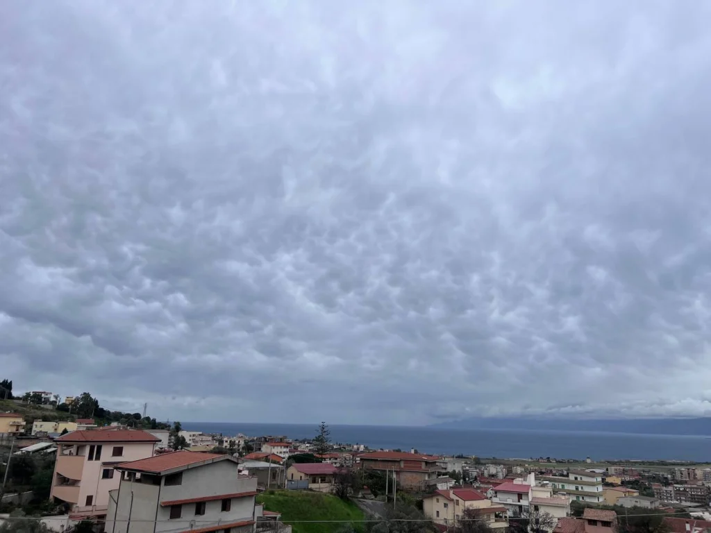 mammatus stretto di messina 31 gennaio 2025