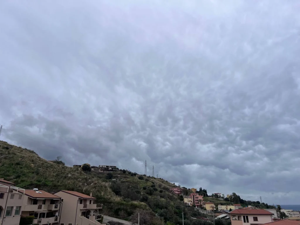mammatus stretto di messina 31 gennaio 2025