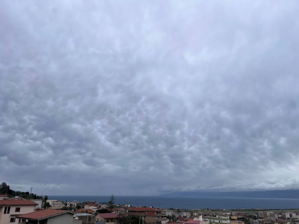 mammatus stretto di messina 31 gennaio 2025