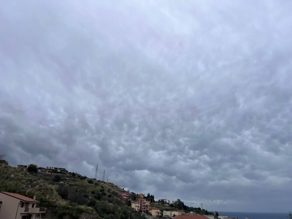 mammatus stretto di messina 31 gennaio 2025