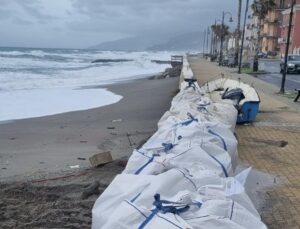 mareggiata fuscaldo calabria