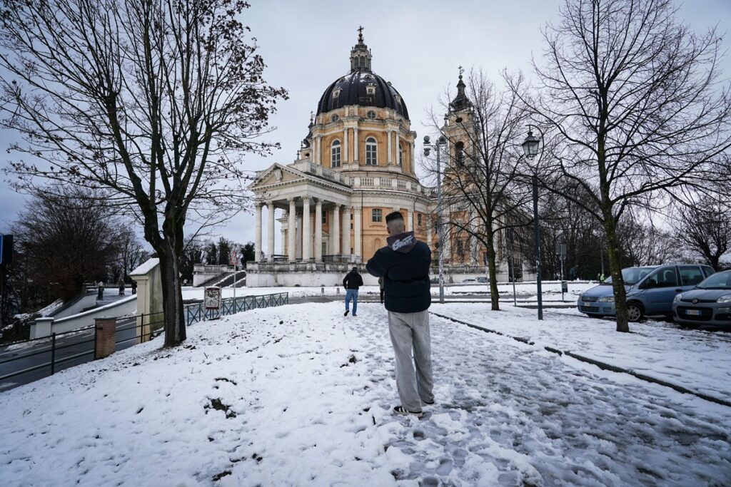 Neve sulla collina di Torino
