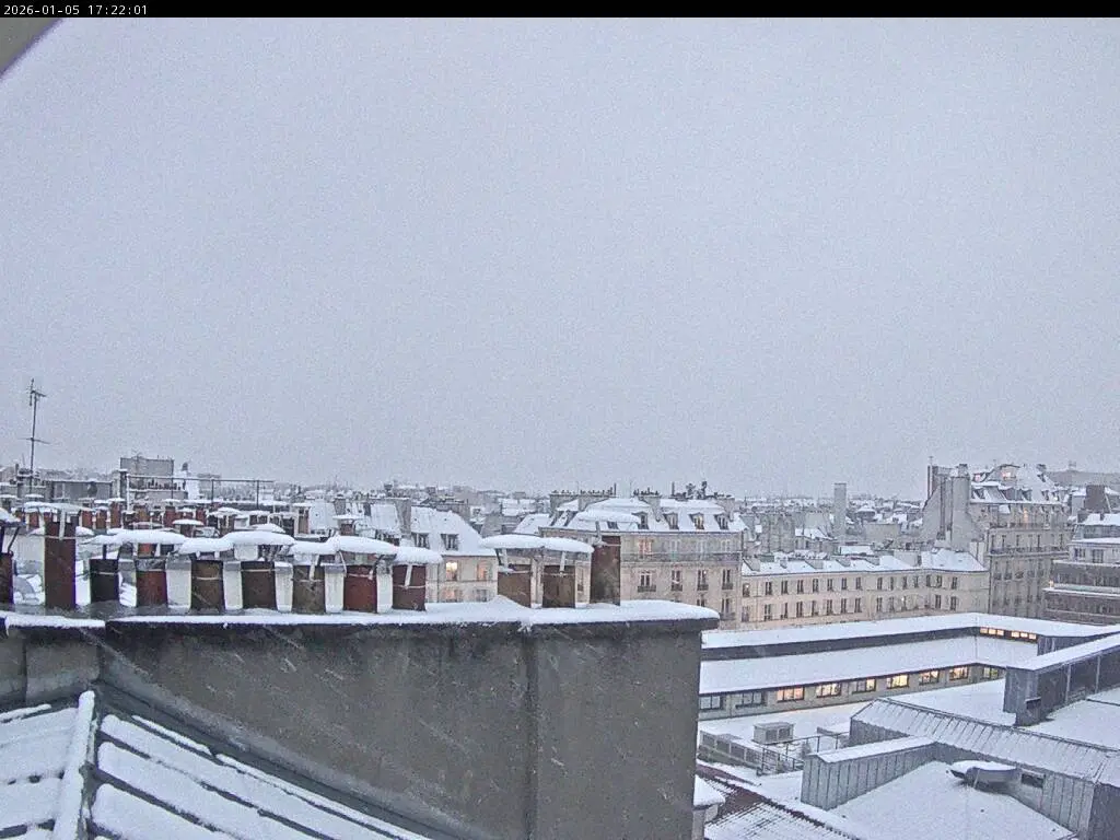 neve parigi francia